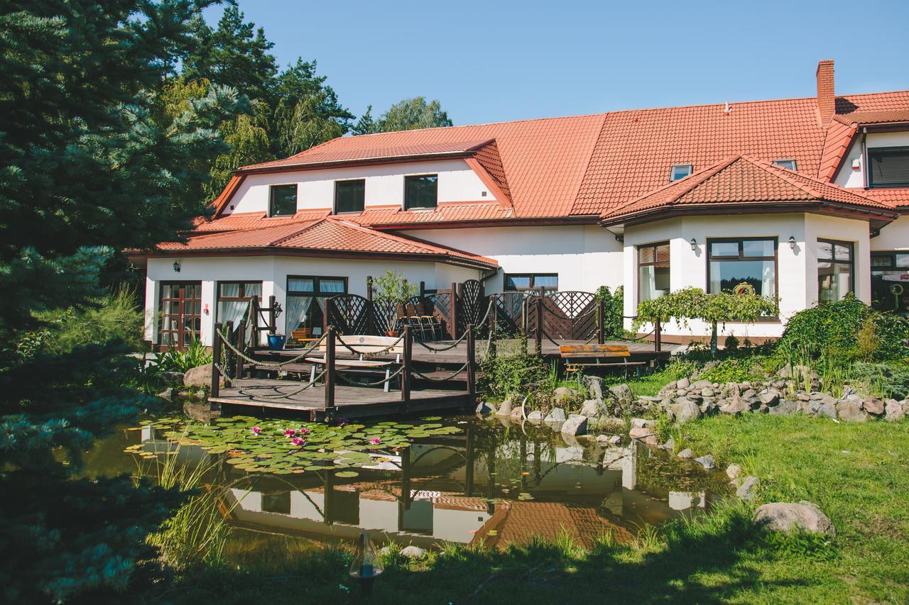 Hotel Zodiak Sucha  Экстерьер фото